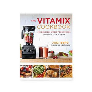 Vitamix Pro 750 Heritage Series, Professional-Grade, 64 oz. Low-Profile Container Bundle with The Vitamix Cookbook - 250 Delicious Whole Food Recipes (Pearl Gray)