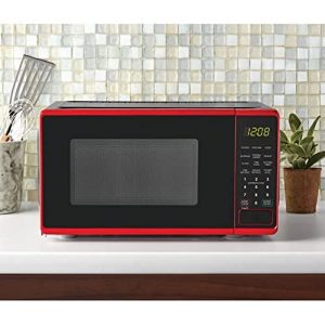 Mainstays 700W Output Microwave Oven, Red