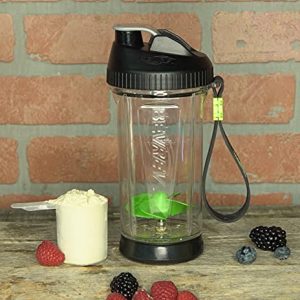 Bevrev Portable Manual Mixer with Propeller - Non-Electric and Leak-Proof Sports Protein Shaker Bottle to Mix Ingredients, Cocktails and Protein Shakes - 18 Ounces
