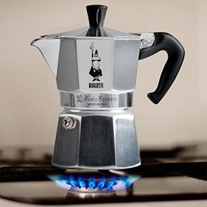 Moka Express: Iconic Stovetop Espresso Maker, Makes Real Italian Coffee, Moka Pot 3 Cups (4.4 Oz - 130 Ml) , Aluminium, Silver