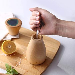 Pepper Grinder, CHASUNG Wood Salt and Pepper Mill Refillable 6 Inch Manual Wooden Grinder Shakers With Soft Birch Resin Adjustable Ceramic Rotor Perfect for Home Restaurant Coarse and Fine Grinding