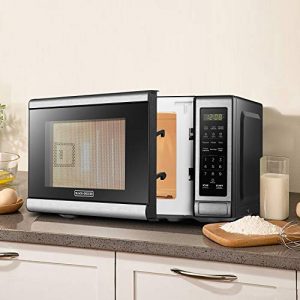 Black+Decker EM720CB7 Digital Microwave Oven with Turntable Push-Button Door, Child Safety Lock, 700W, Stainless Steel, 0.7 Cu.ft