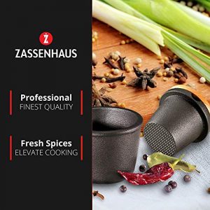 Zassenhaus Cast Iron Spice Grinding Set with Beech Wood Lid, 3