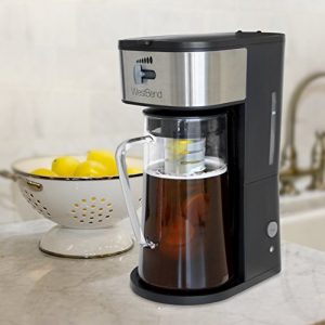 West Bend Fresh Iced Tea and Coffee Maker Includes an Infusion Tube to Customize The Flavor, Features Auto Shut-Off Clean, 2.75 Quart, Black